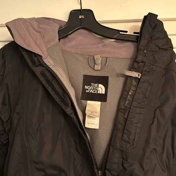 The North Face Jacket - Picture 2 of 9